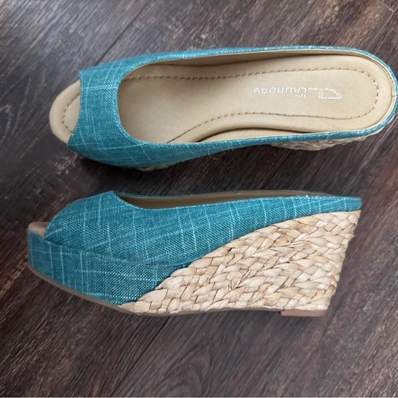 CL by Chinese Laundry Turquoise Wedges - Picture 5 of 8